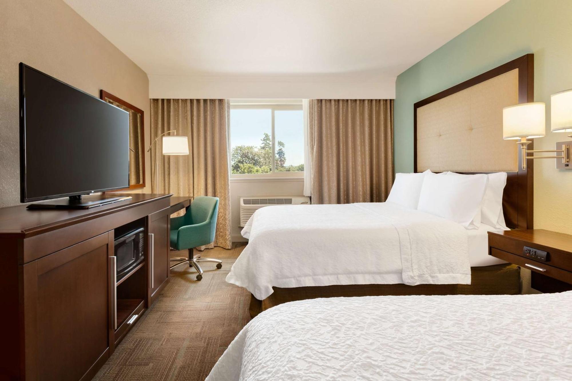 Hampton Inn - Portland/Клакамас Екстер'єр фото