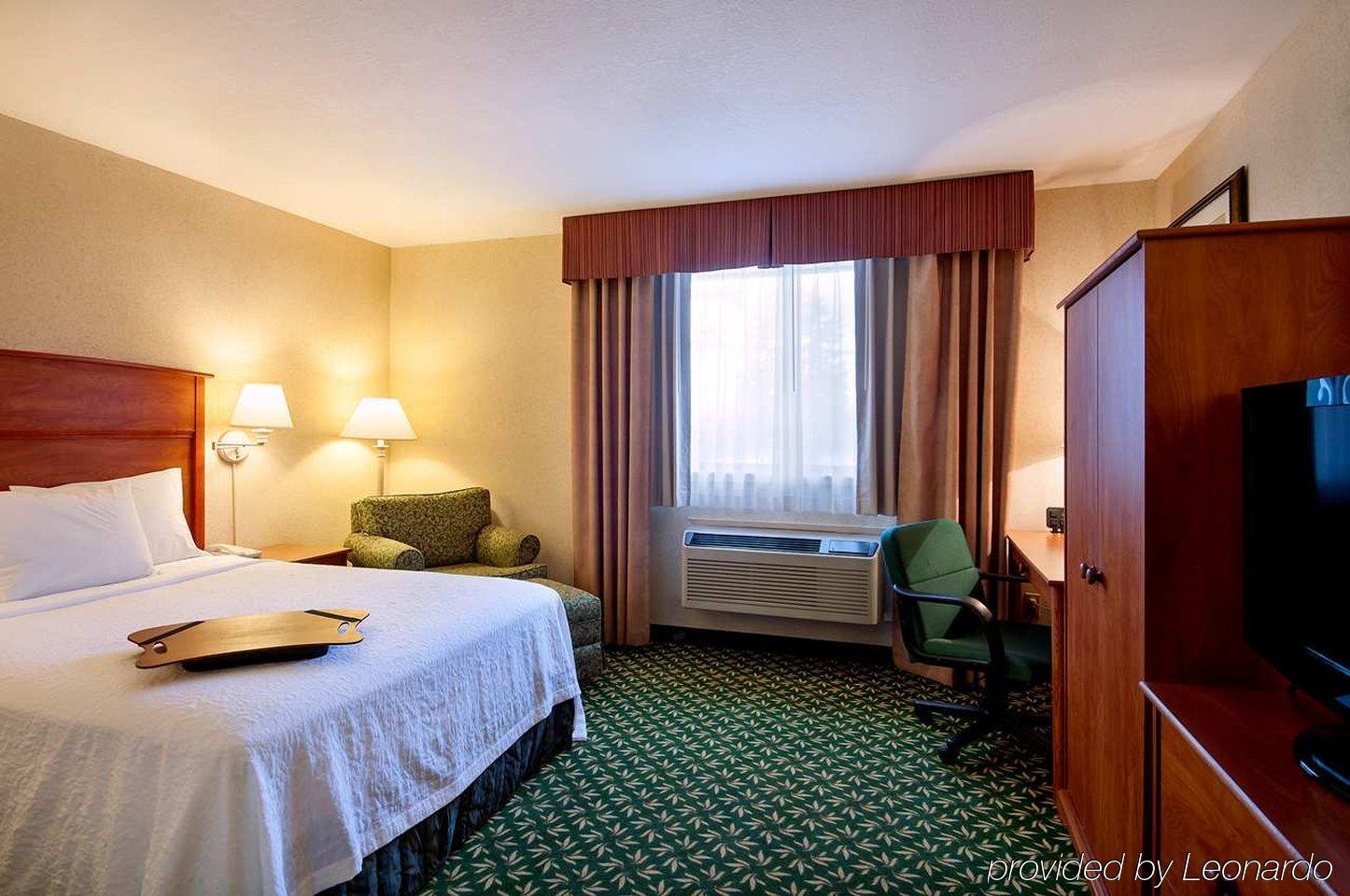 Hampton Inn - Portland/Клакамас Екстер'єр фото